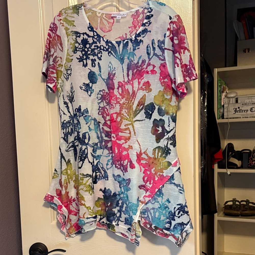 NorthStyle White Multi Watercolor Floral Short Sleeve Tee